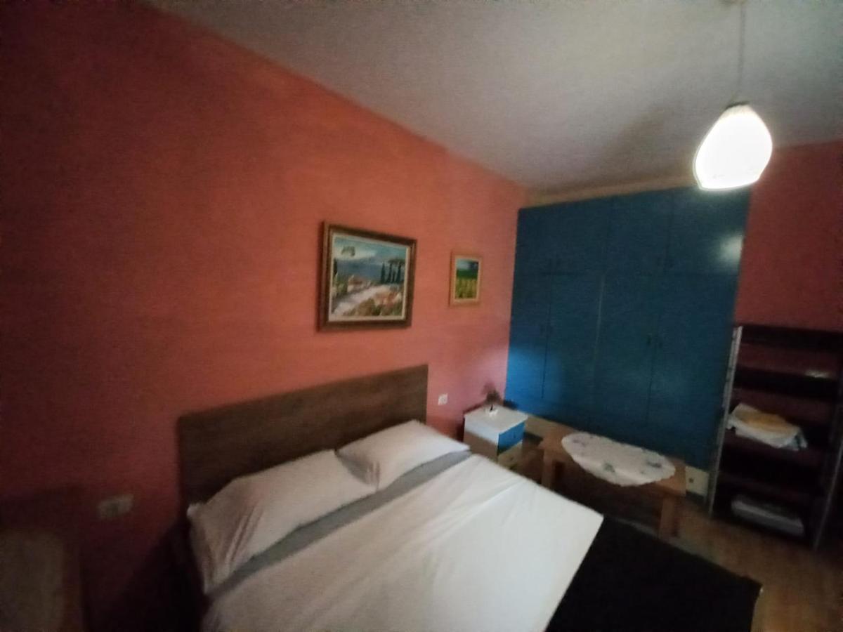 Penthouse Rooms & Aparts Tirana Exterior photo
