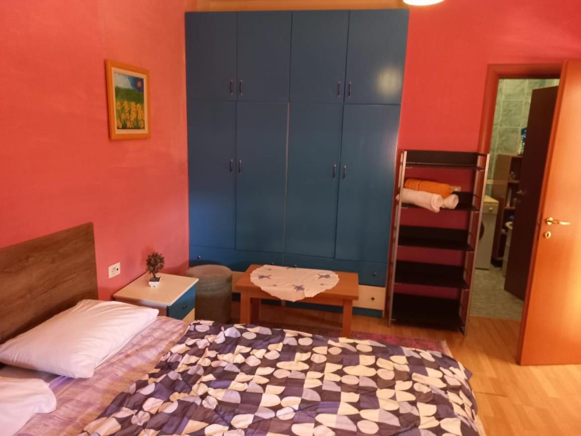 Penthouse Rooms & Aparts Tirana Exterior photo