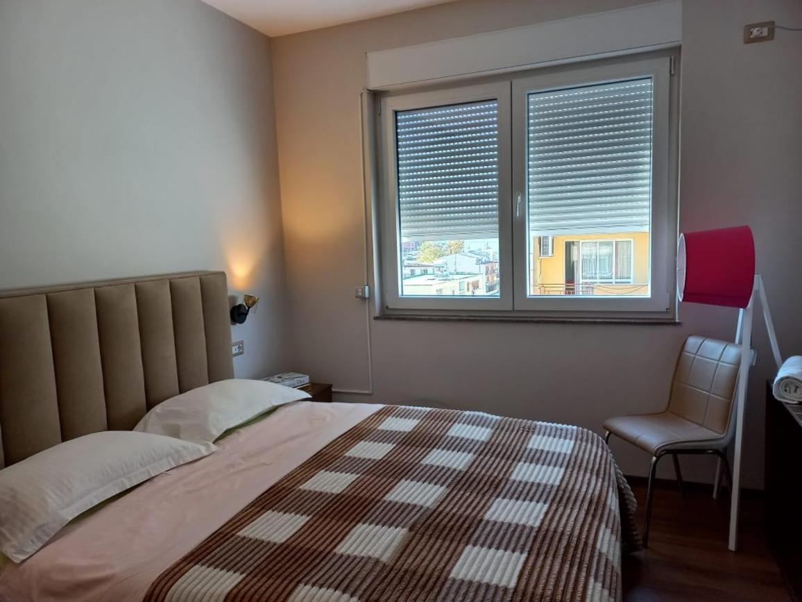 Penthouse Rooms & Aparts Tirana Exterior photo